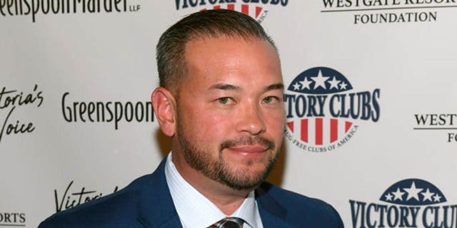 jon gosselin on red carpet close-up