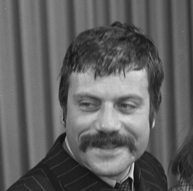 2 oliver reed