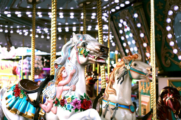 8-carousel_000072501477_Small