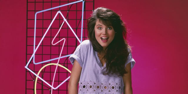 tiffani thiessen as kelly kapowski in saved by the bell