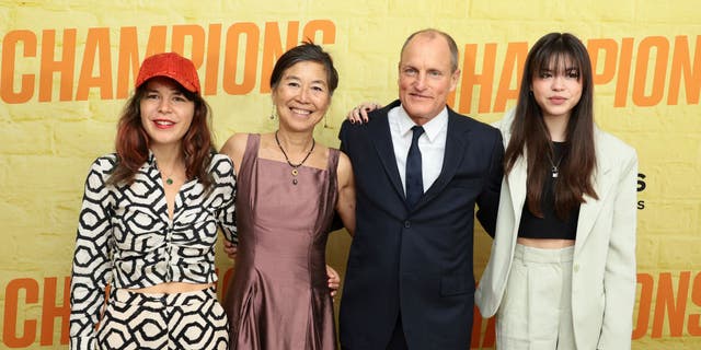 woody harrelson wife laura daughters deni and makani