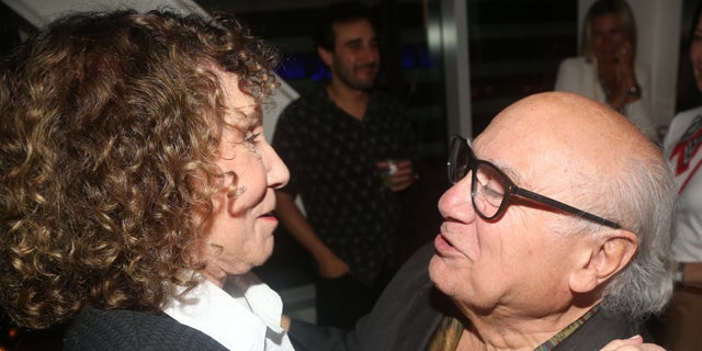 Rhea Perlman Danny DeVito red carpet