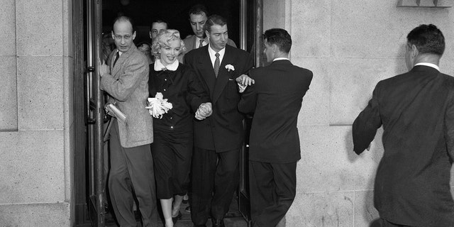 Marilyn Monroe Joe DiMaggio