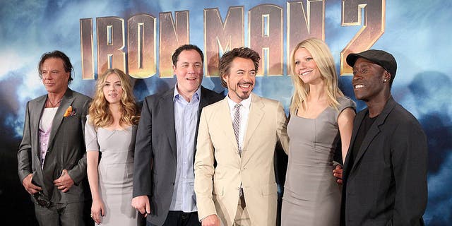 iron man 2 cast on red carpet