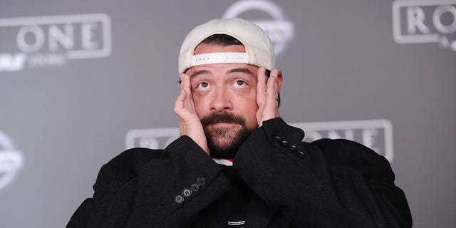 Kevin Smith at a premiere