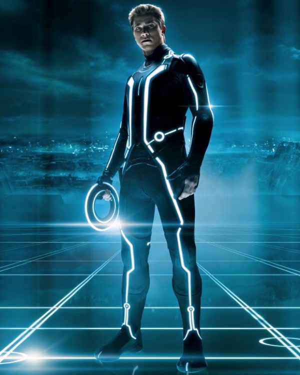 Tron-Legacy Garrett-Hedlund-Full Image-Credit-Disney-Enterprises-Inc