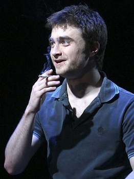 Daniel Radcliffe Harry Potter Smoking Equus Big 300X400 190308