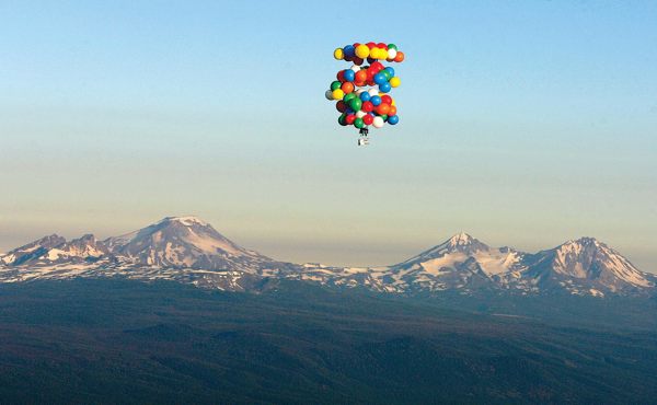 Lawn-Chair-Balloonist-21488531Jpg