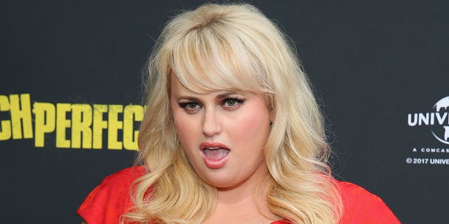 Rebel Wilson "Pitch Perfect" red carpet