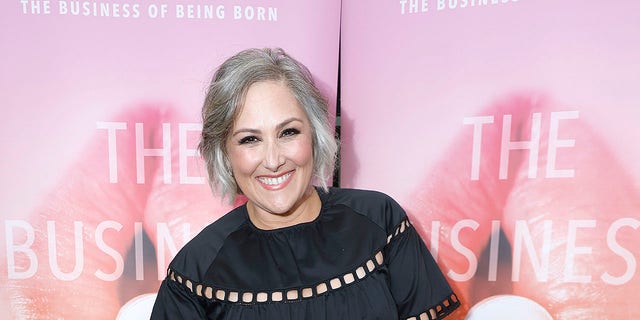 Ricki Lake smiling