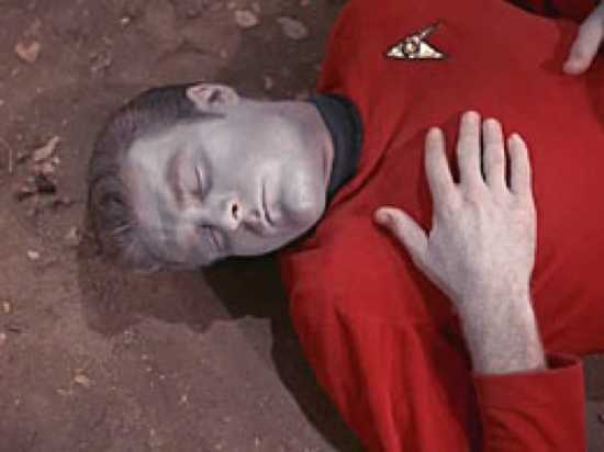 Star Trek - Obsession %28Screenshot Of Dead Redshirt%29